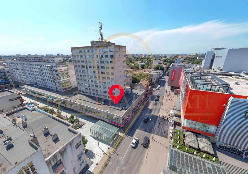 Spațiu comercial, de 2,300 mp, în Central