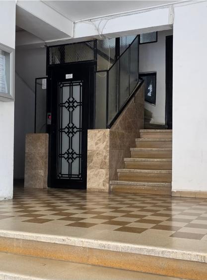 Apartament cu 2 camere semidecomandat în Ultracentral