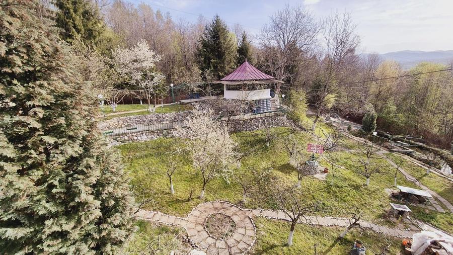 Casă cu 4 camere în Câmpulung Muscel