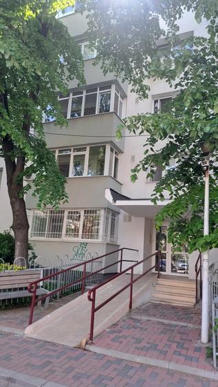 Apartament 4 camere de vanzare confort 1 Metrou Titan Piata Minis sector 3 Bucuresti - Proprietar - 11