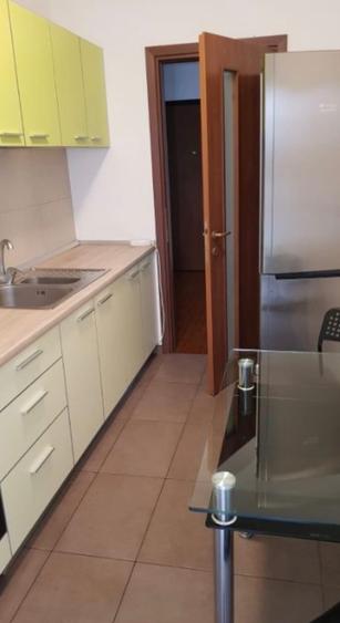 Apartament cu 2 camere decomandat în Păcii