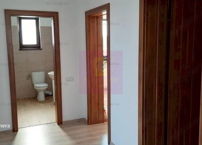 Casă cu 3 camere cu Teren 500 Mp în Săbăreni