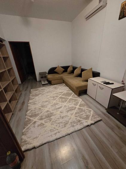 Casă cu 4 camere în Exterior Sud