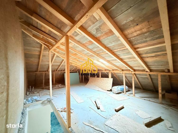 Casă cu 3 camere cu Teren 140 Mp în Central