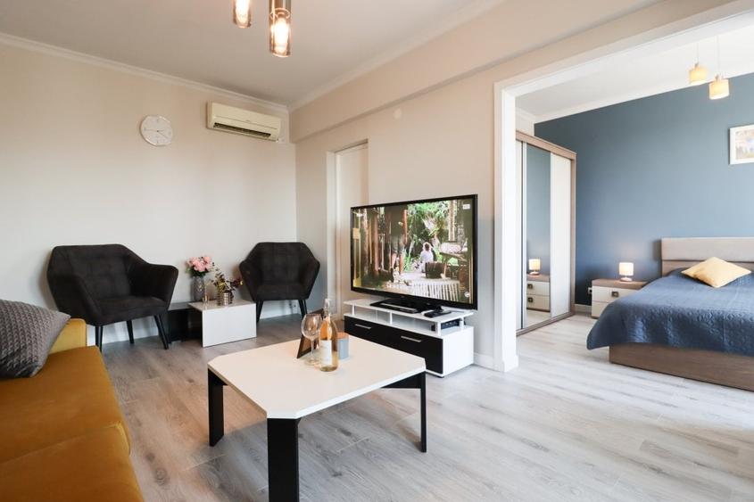 Apartament cu 2 camere decomandat, mobilat în Kogălniceanu