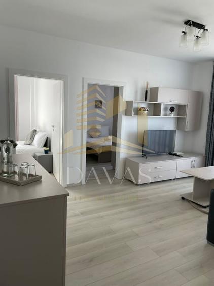 Apartament cu 3 camere decomandat, mobilat în Zorilor