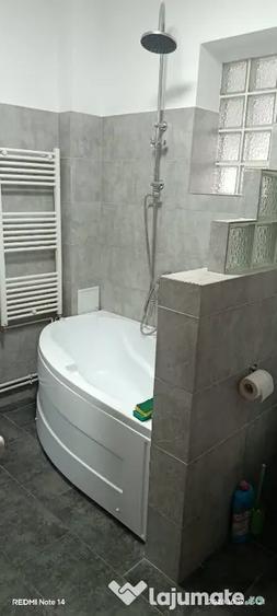 Apartament cu 2 camere decomandat în Județean