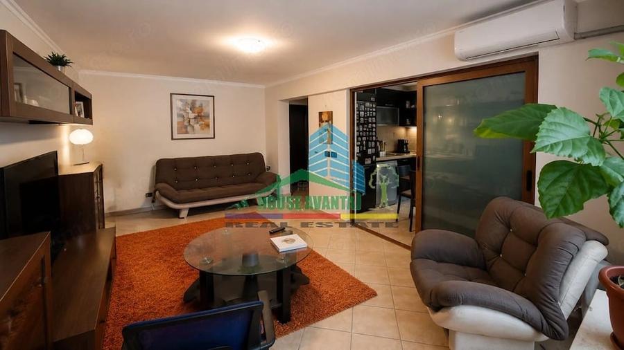 Apartament cu 4 camere decomandat în Ultracentral