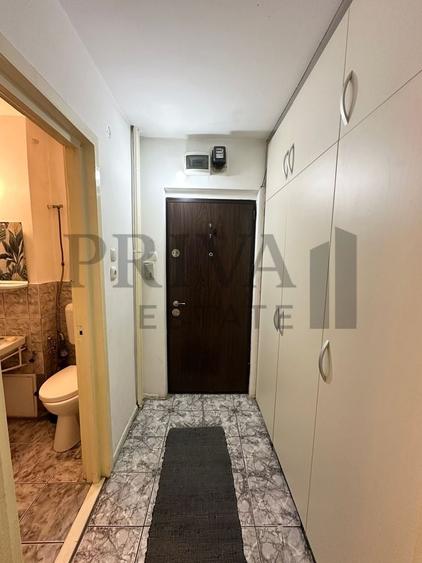 Garsonieră decomandată, mobilată în Take Ionescu