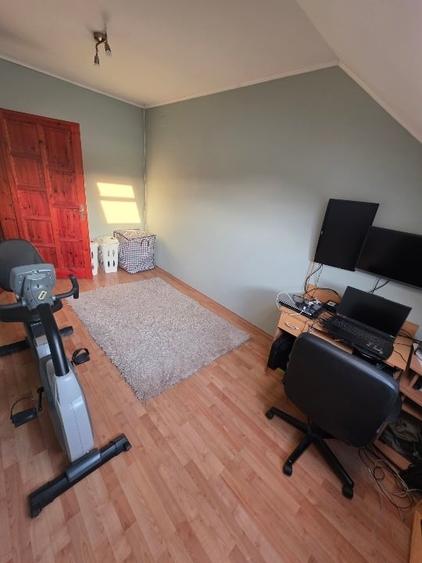 Apartament cu 3 camere în Vărșand
