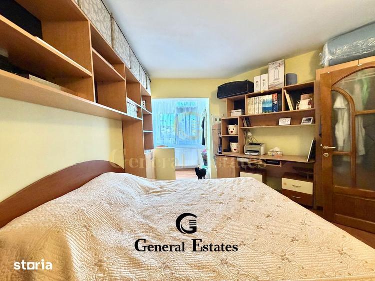 Apartament cu 3 camere decomandat în Nicolina