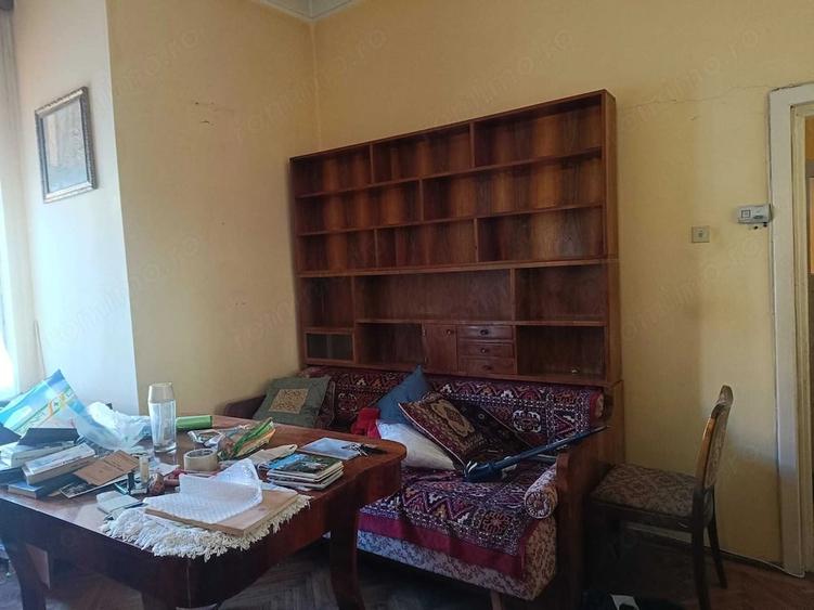 Apartament cu 2 camere nedecomandat în Centrul Istoric