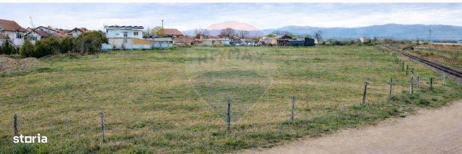 Teren de 6200 mp, în Central