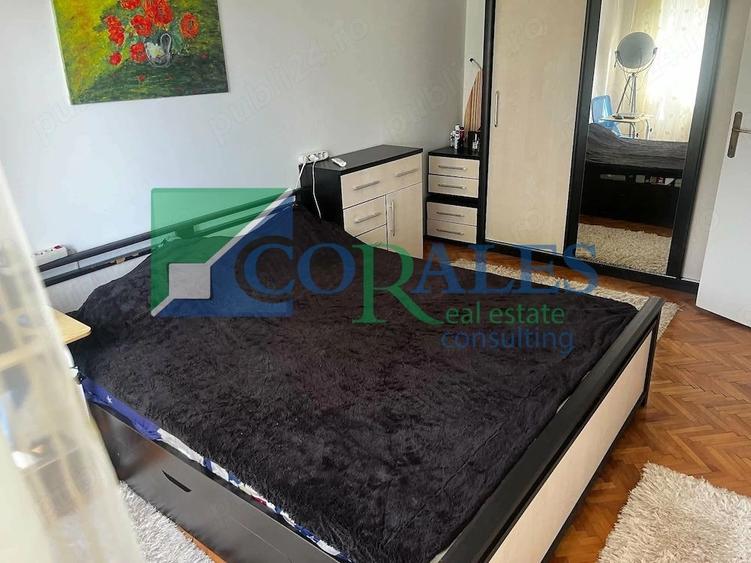 Apartament cu 3 camere semidecomandat în Complex Studențesc