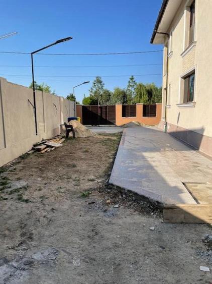 Casă individuală cu 5 camere cu Canalizare în Nord