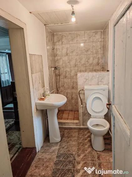 Casă cu 3 camere cu Teren 700 Mp în Lanurile
