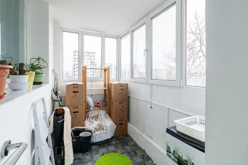 Apartament cu 3 camere circular, mobilat în Titan