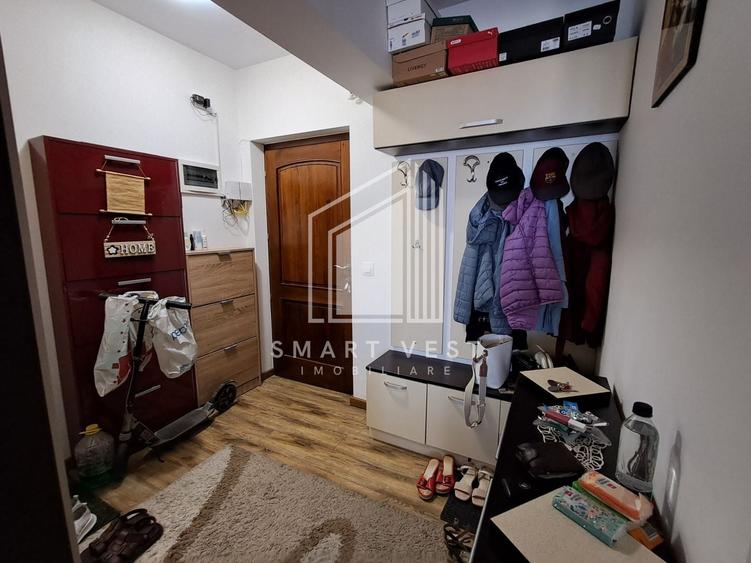 Garsonieră semidecomandată, mobilată în Micro 17