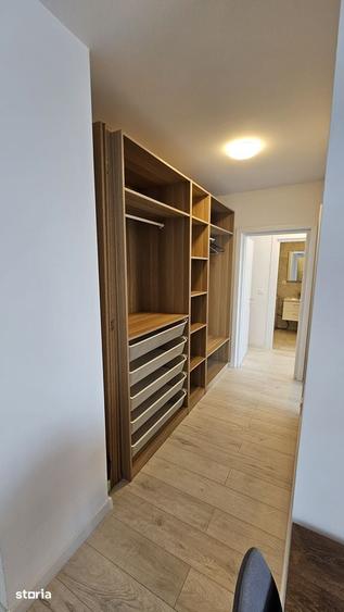 Apartament cu 8 camere în Vest