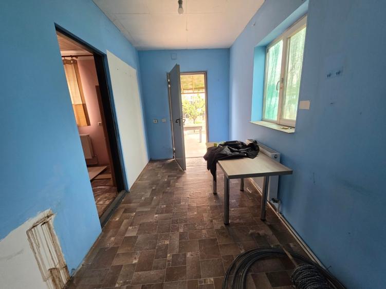 Teren Construcții intravilan de 600 mp, în Petricani