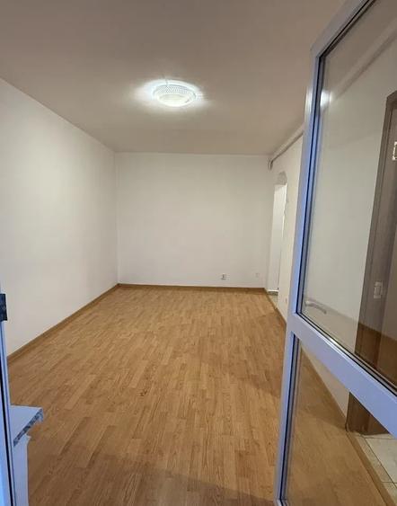 Garsonieră decomandată în Bartolomeu