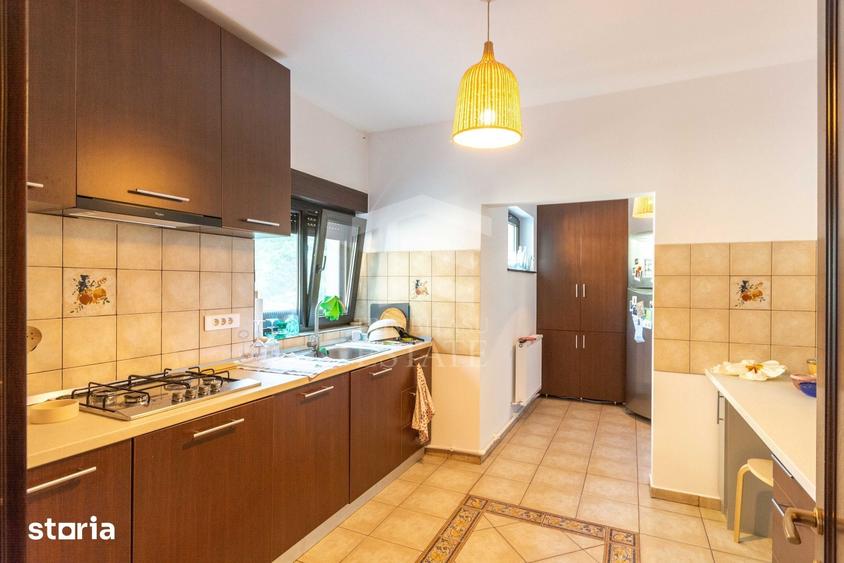 Apartament cu 4 camere în Aviatorilor