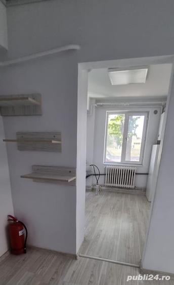 Spațiu comercial, de 46 mp, în Podu Roș