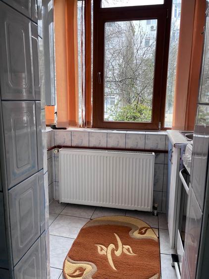Apartament cu 3 camere decomandat în Siderurgiștilor
