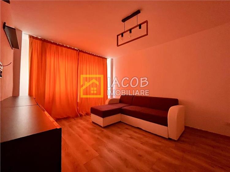 Apartament cu 2 camere decomandat, mobilat în Republicii