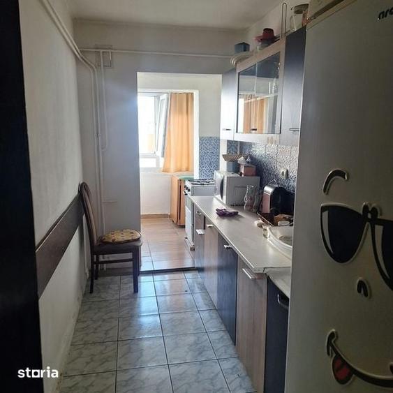 Apartament cu 3 camere decomandat în Negru Vodă
