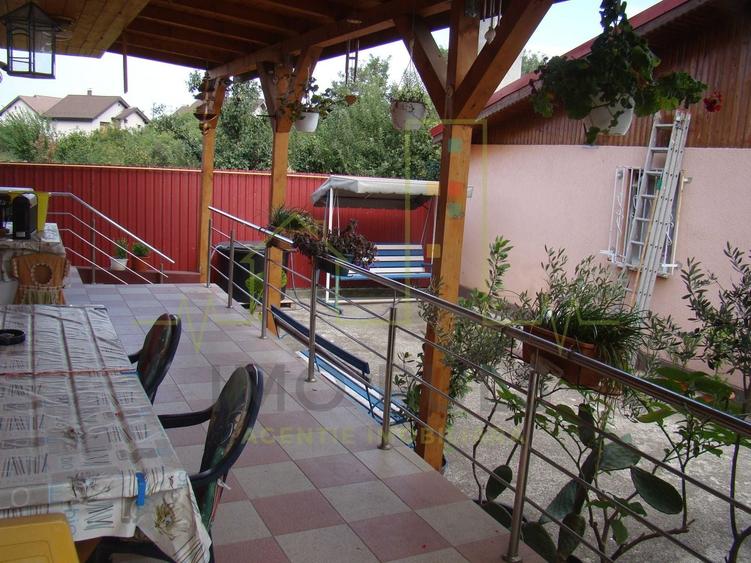 Casă individuală cu 5 camere cu Canalizare în Săcălaz