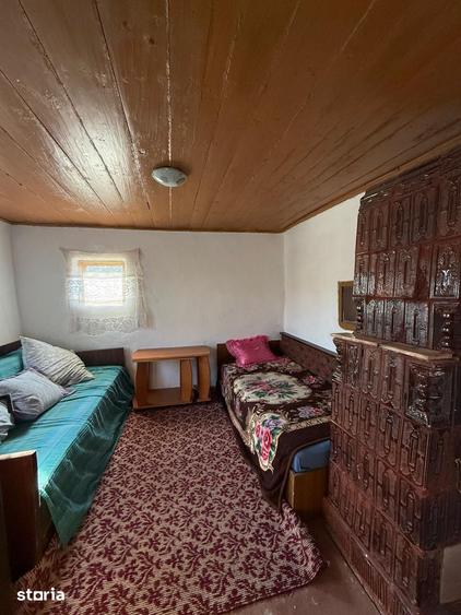 Casă cu 2 camere cu Teren 1029 Mp în Răsuceni