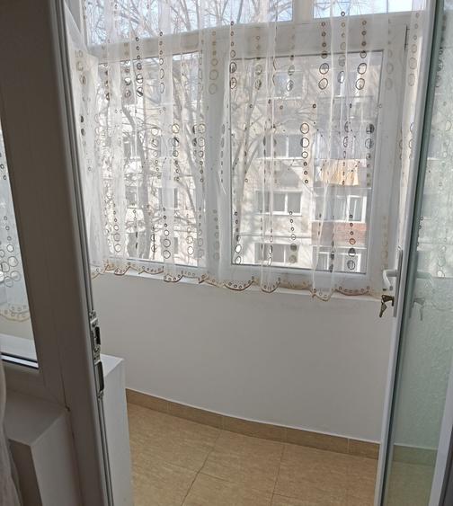 Apartament cu 2 camere semidecomandat în Mihai Bravu