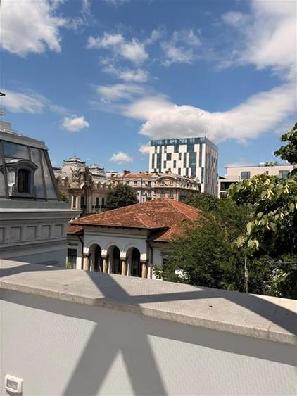 Birou, de 290.32998657227 mp, în Calea Victoriei