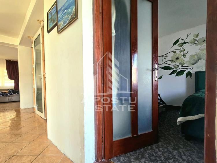 Casă individuală cu 5 camere cu Canalizare în Grădiște