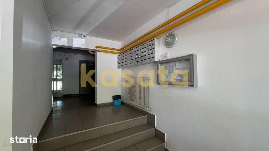 Apartament cu 3 camere, mobilat în Nerva Traian