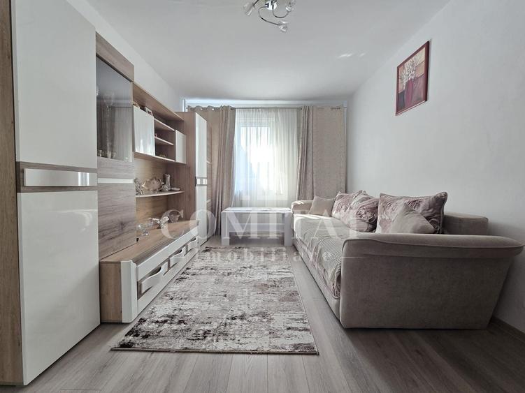 Apartament cu 2 camere semidecomandat, mobilat în Mănăștur