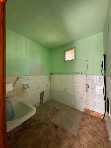 Casă cu 3 camere cu Teren 230 Mp în Central