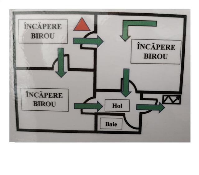 Apartament cu 4 camere semidecomandat în Central