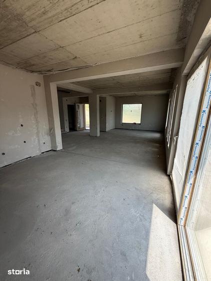 Casă cu 4 camere cu Teren 500 Mp în Corunca