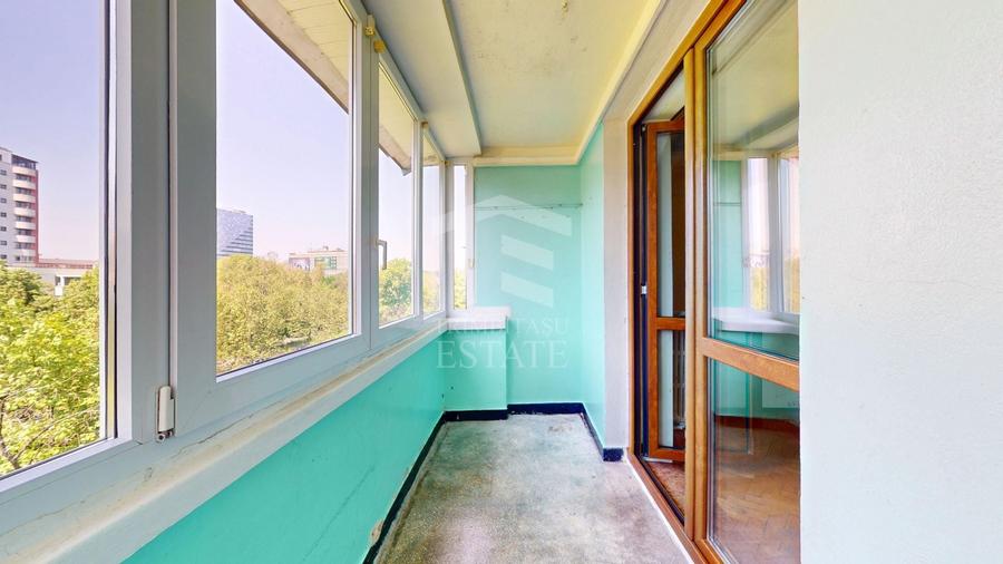 Apartament cu 3 camere semidecomandat în Parcul Circului