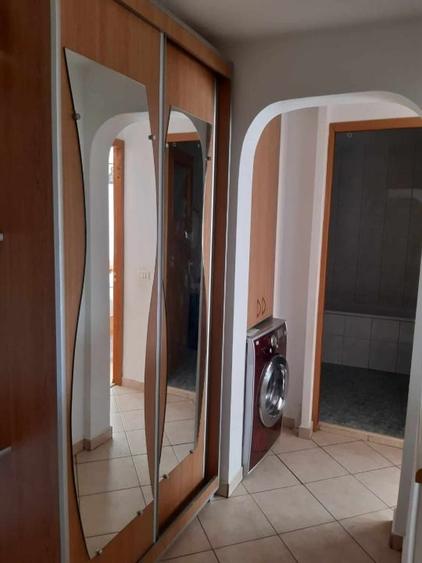 Apartament cu 2 camere decomandat, mobilat în Crângași