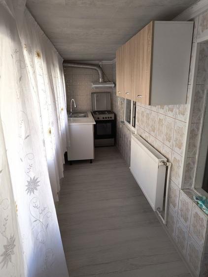 Inchiriez apartament 2 camere micro 40 - 6