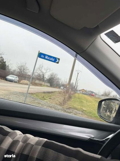 Teren de 5000 mp, în 1 Decembrie