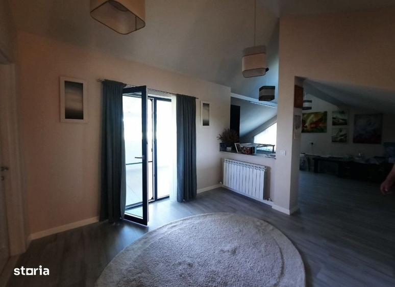 Casă cu 4 camere în Central
