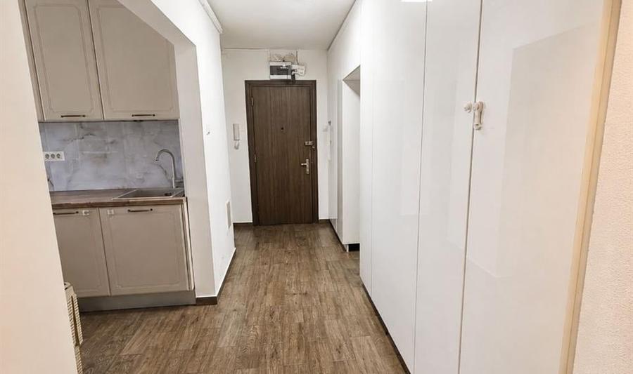 Apartament cu 3 camere decomandat în Unirii