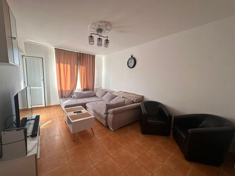 Apartament cu 2 camere decomandat, mobilat în Fizicienilor