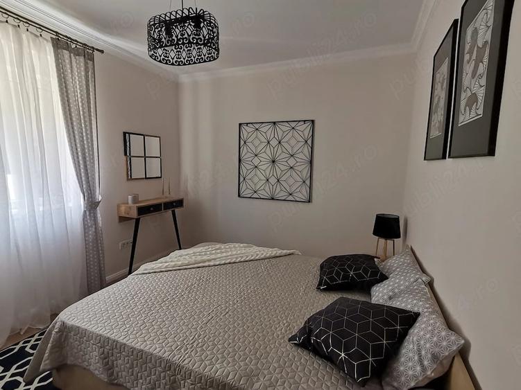 Apartament cu 3 camere decomandat în Exterior Vest