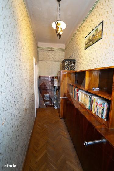 Apartament cu 4 camere decomandat în Central