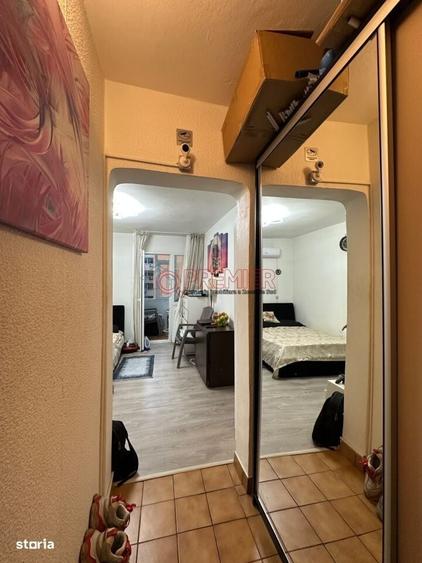 Apartament cu 2 camere în Alexandru Obregia